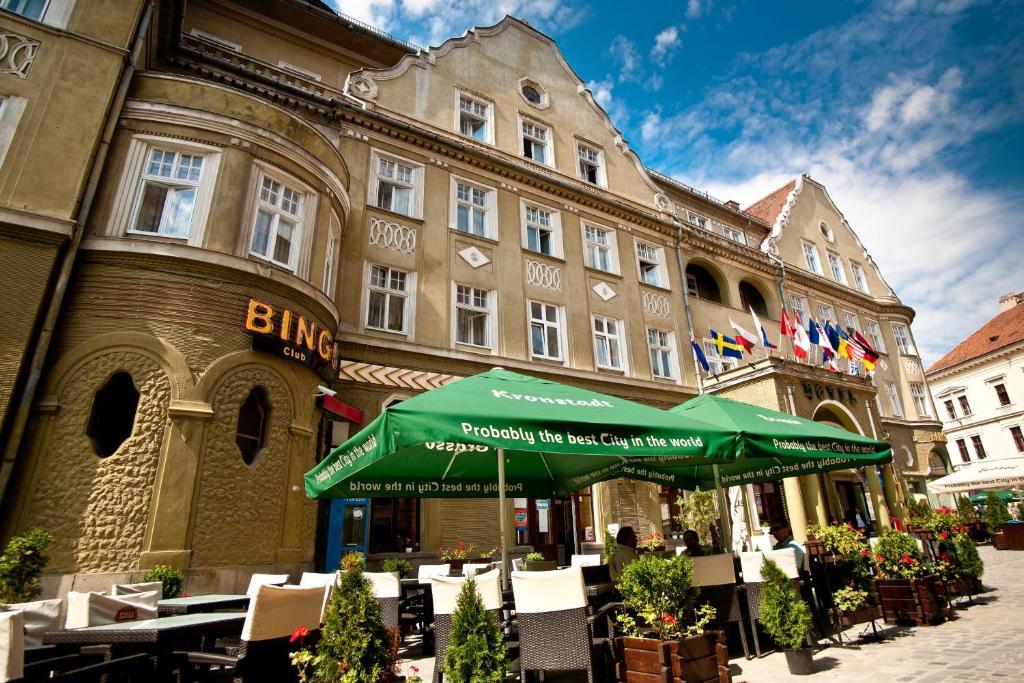 Hotel Coroana Brasov Exterior photo